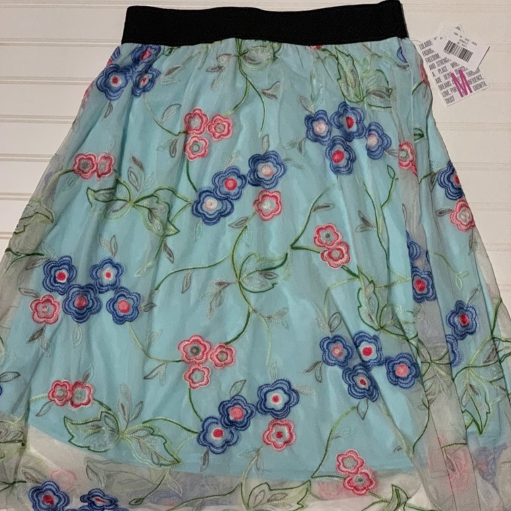 Lularoe Floral Lola - Medium